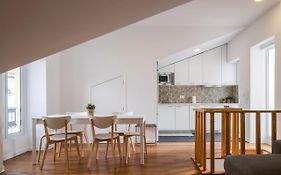 Jose Do Canto Garden House